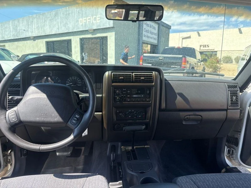 2000 Jeep XJ Cherokee - Image 12 of 21