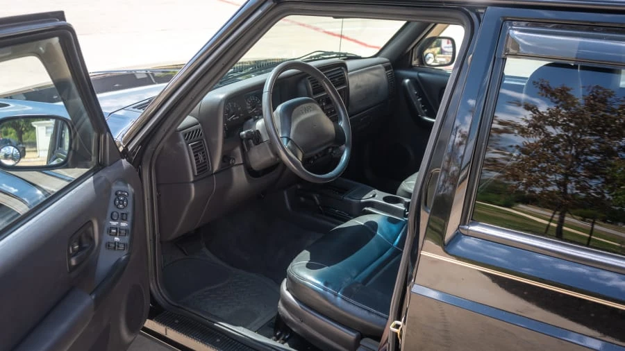 2000 Jeep XJ Cherokee - Image 4 of 12