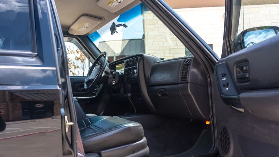 2000 Jeep XJ Cherokee - Image 5 of 12