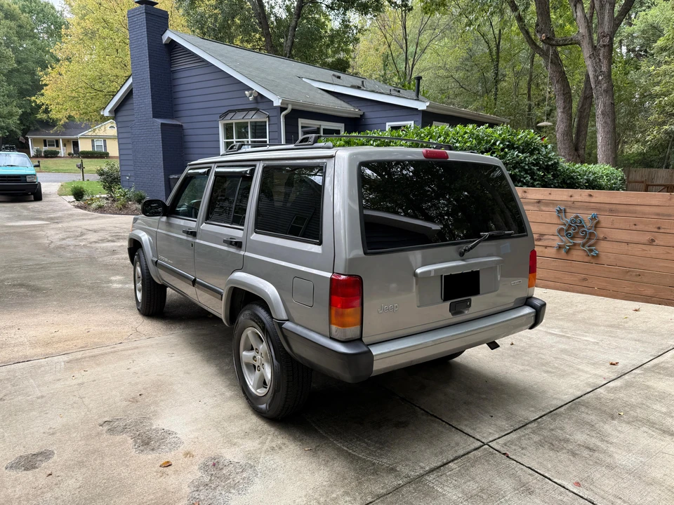 2000 Jeep XJ Cherokee - Image 7 of 31