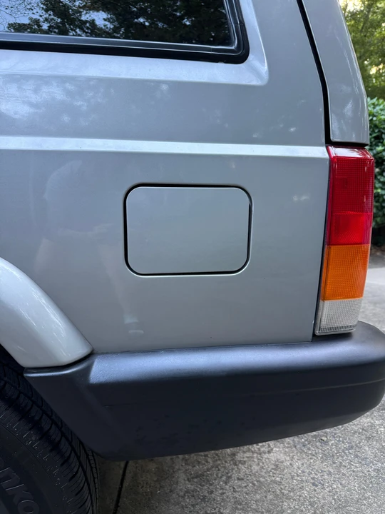 2000 Jeep XJ Cherokee - Image 17 of 31
