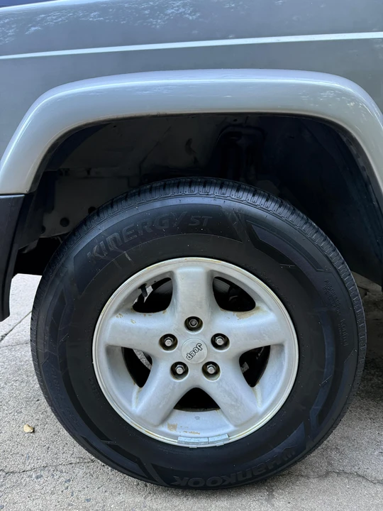 2000 Jeep XJ Cherokee - Image 28 of 31