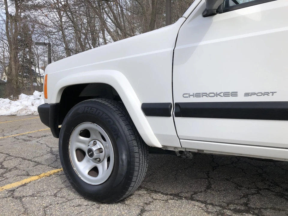 2000 Jeep XJ Cherokee - Image 29 of 31