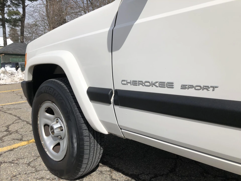 2000 Jeep XJ Cherokee - Image 28 of 31