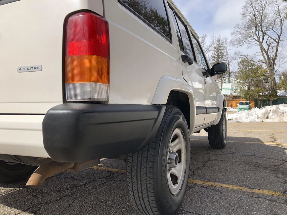 2000 Jeep XJ Cherokee - Image 21 of 31