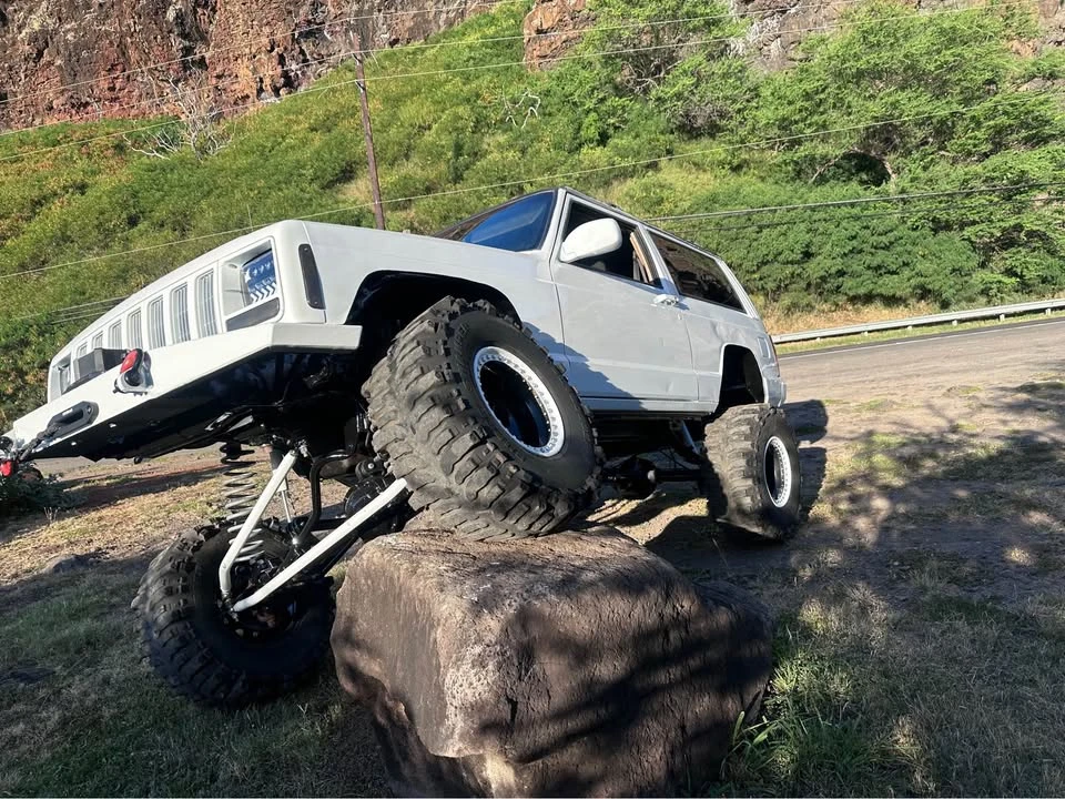 2000 Jeep XJ Cherokee - Image 2 of 14