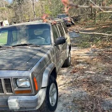 2000 Jeep Cherokee Sport 2D