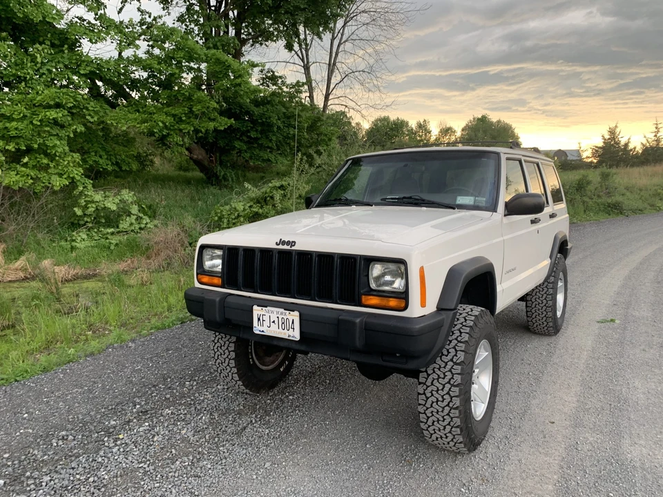 2000 Jeep XJ Cherokee - Image 20 of 31