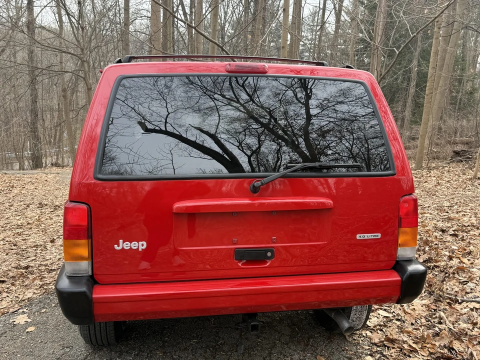 2000 Jeep XJ Cherokee - Image 8 of 31