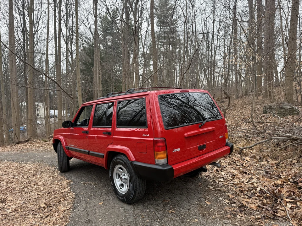 2000 Jeep XJ Cherokee - Image 7 of 31