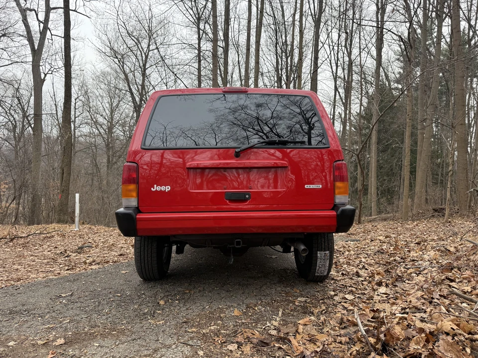2000 Jeep XJ Cherokee - Image 9 of 31