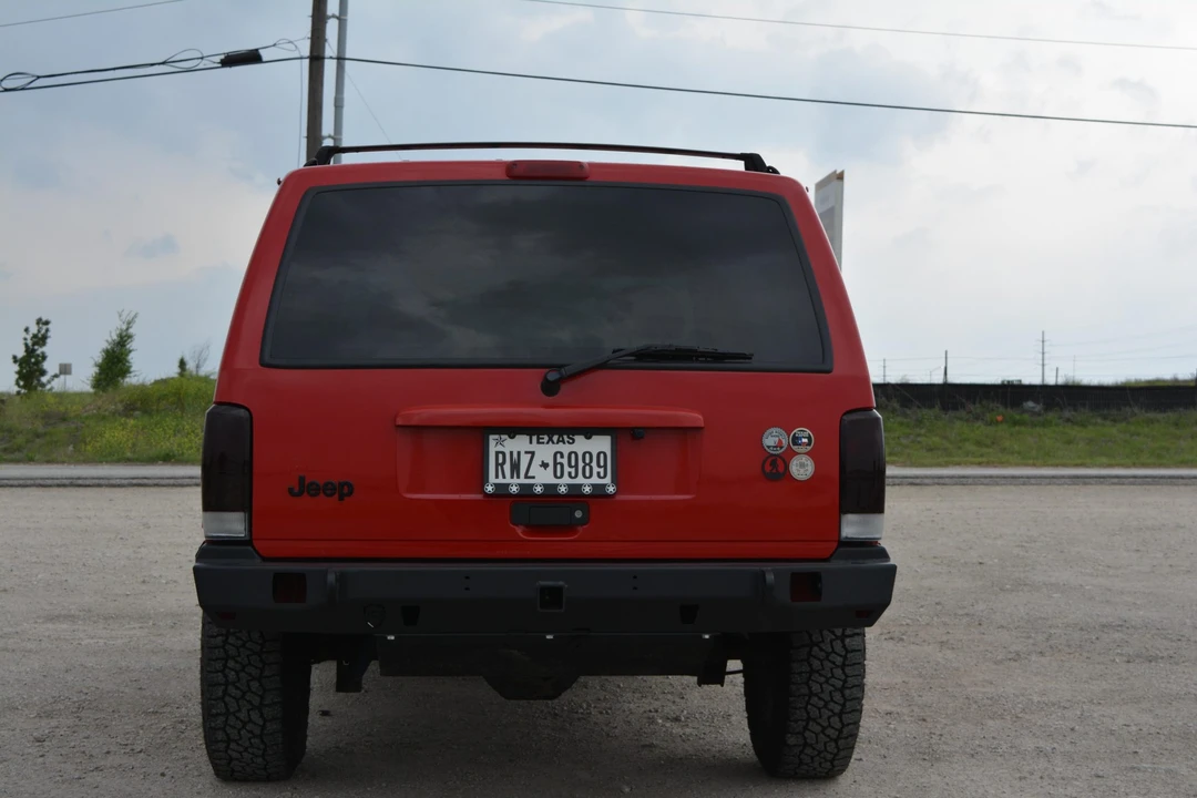 2000 Jeep XJ Cherokee - Image 6 of 31