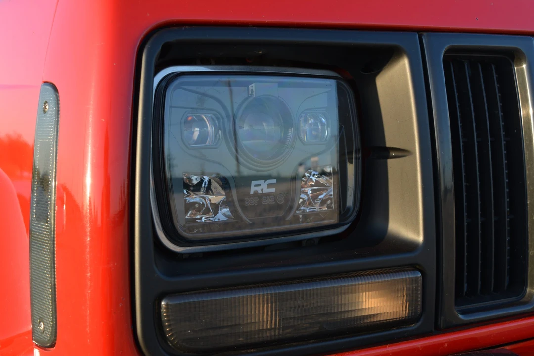 2000 Jeep XJ Cherokee - Image 12 of 31