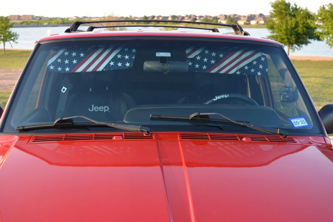 2000 Jeep XJ Cherokee - Image 14 of 31