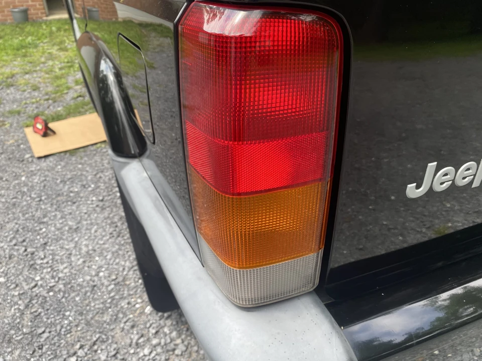 2000 Jeep XJ Cherokee - Image 29 of 31
