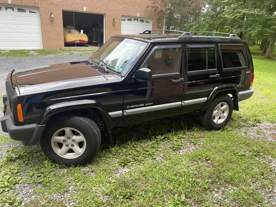 2000 Jeep XJ Cherokee - Image 10 of 31