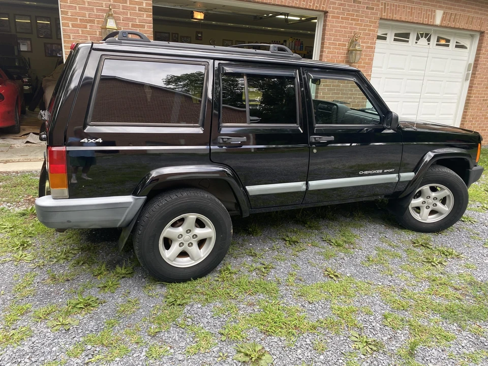 2000 Jeep XJ Cherokee - Image 20 of 31