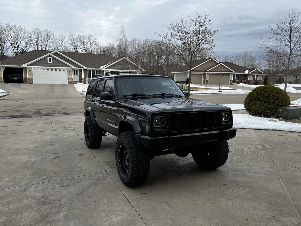 2000 Jeep XJ Cherokee - Image 4 of 31