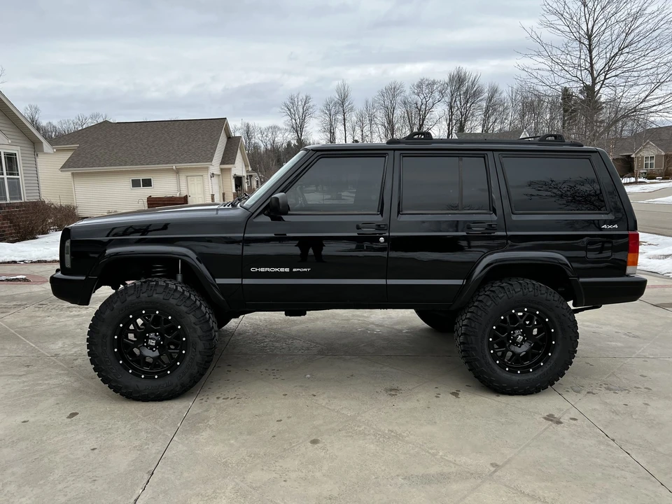 2000 Jeep XJ Cherokee - Image 15 of 31