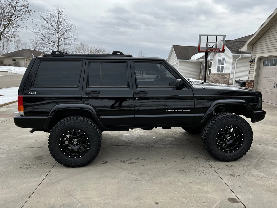 2000 Jeep XJ Cherokee - Image 9 of 31