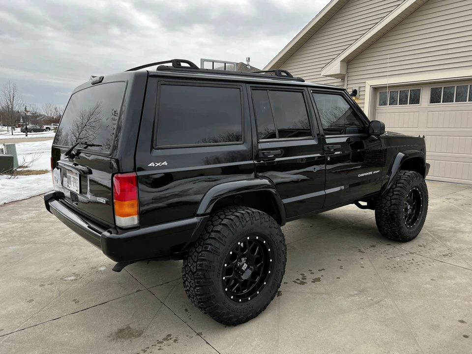 2000 Jeep XJ Cherokee - Image 10 of 31