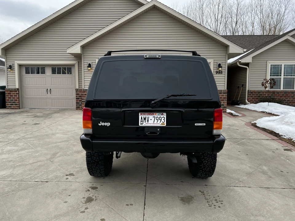 2000 Jeep XJ Cherokee - Image 12 of 31