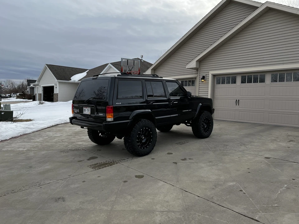 2000 Jeep XJ Cherokee - Image 23 of 31