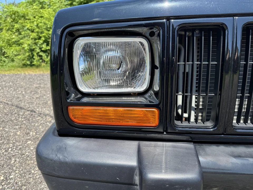 2000 Jeep XJ Cherokee - Image 28 of 31