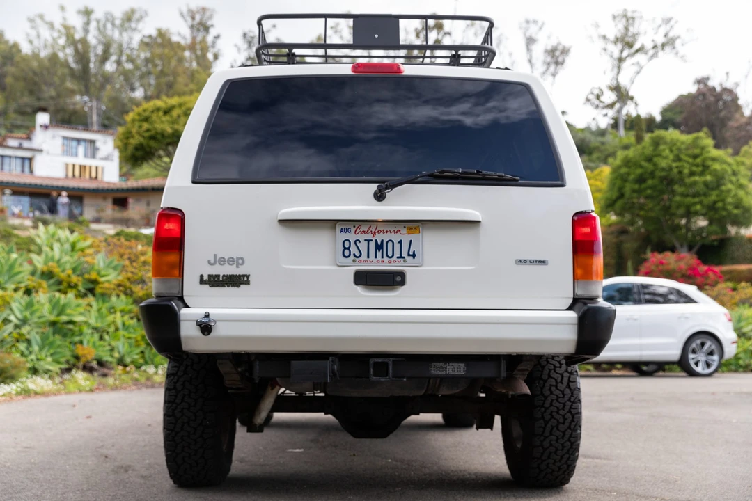 2000 Jeep XJ Cherokee - Image 8 of 31