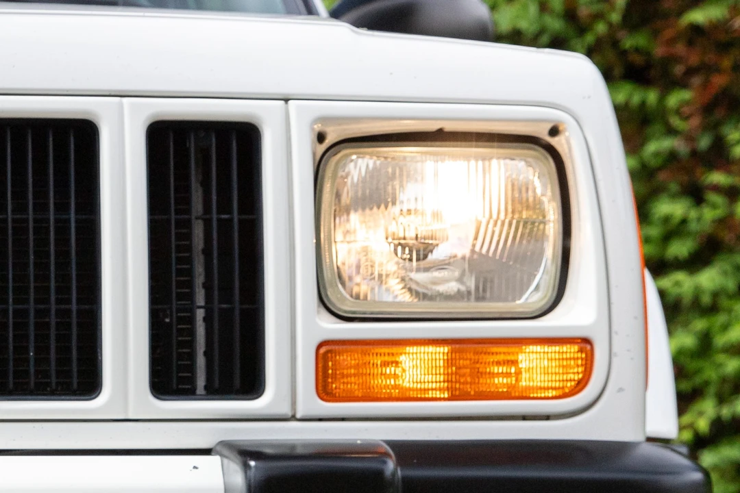 2000 Jeep XJ Cherokee - Image 30 of 31