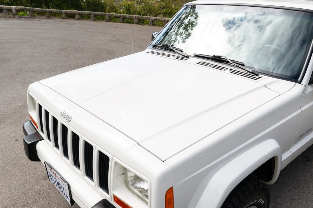 2000 Jeep XJ Cherokee - Image 11 of 31