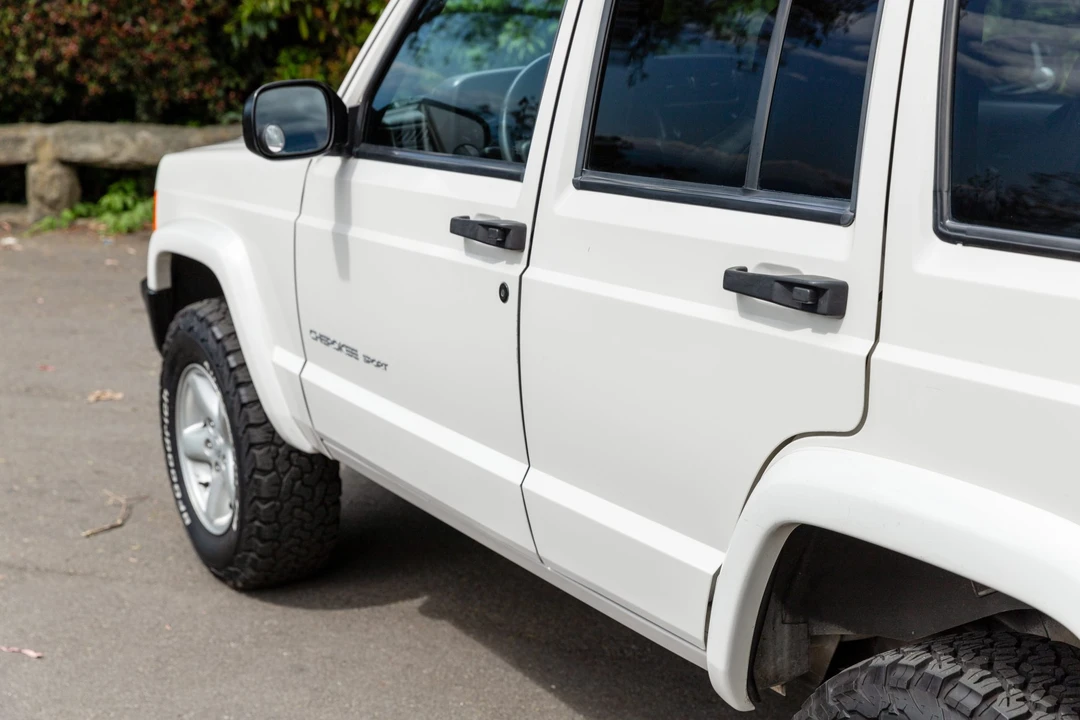 2000 Jeep XJ Cherokee - Image 18 of 31