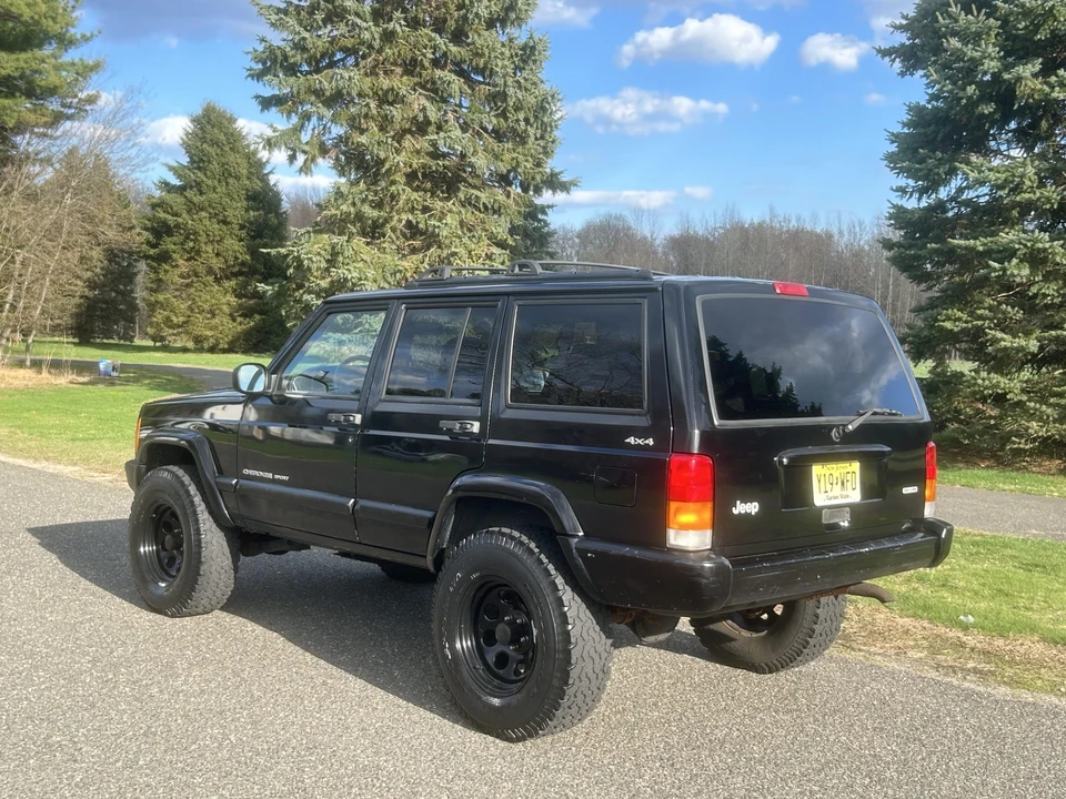 2000 Jeep XJ Cherokee - Image 11 of 31