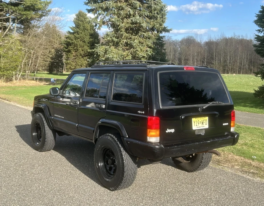 2000 Jeep XJ Cherokee - Image 12 of 31