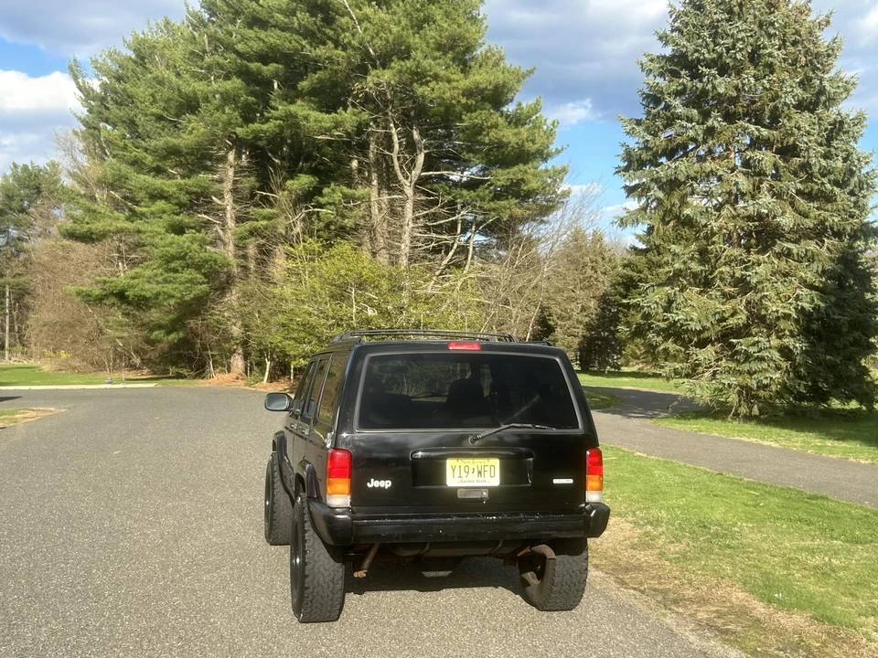 2000 Jeep XJ Cherokee - Image 15 of 31