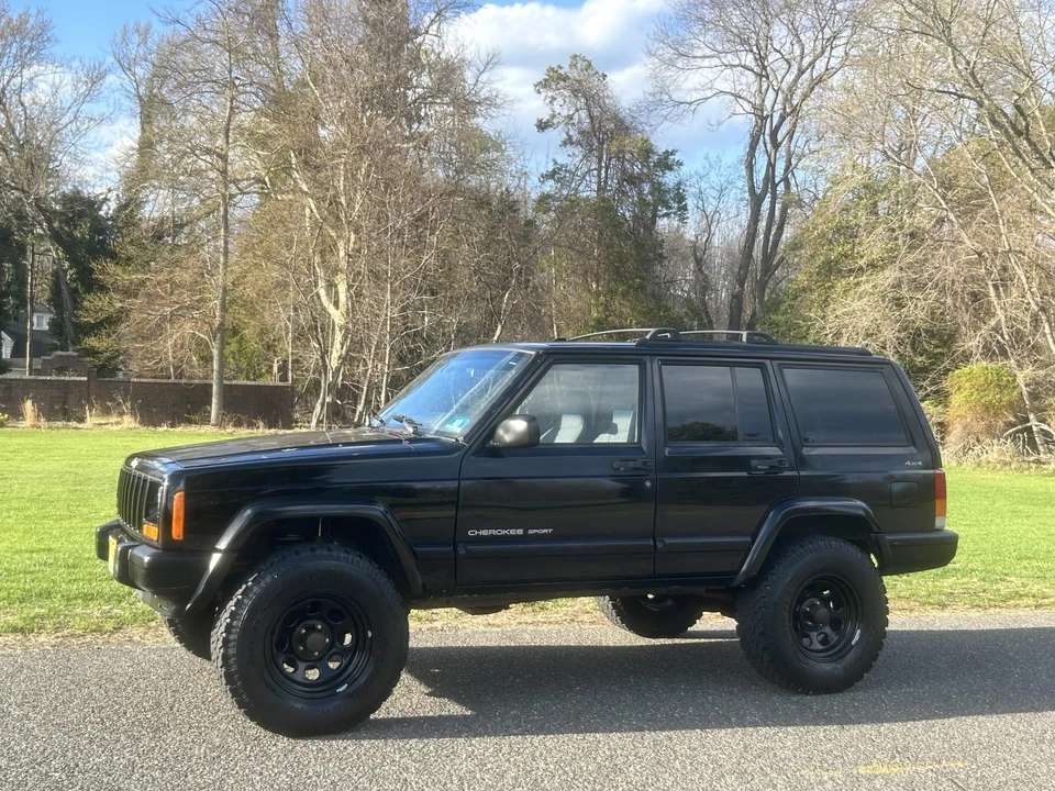 2000 Jeep XJ Cherokee - Image 4 of 31