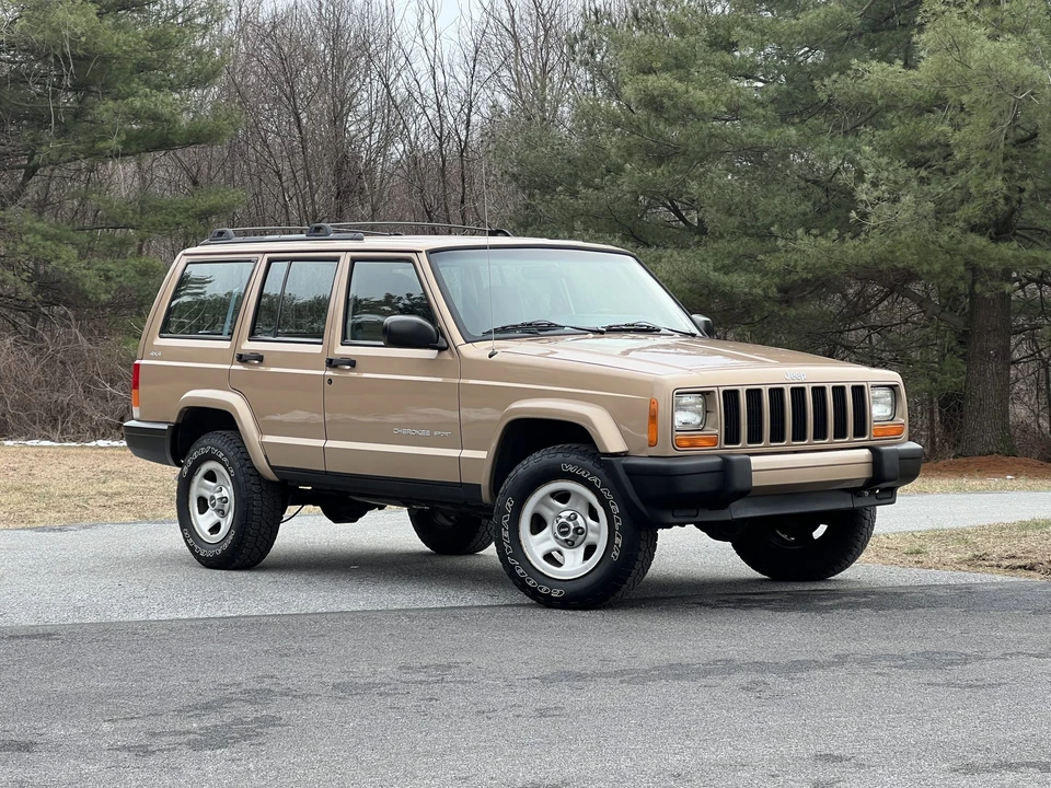 2000 Jeep XJ Cherokee - Image 8 of 31