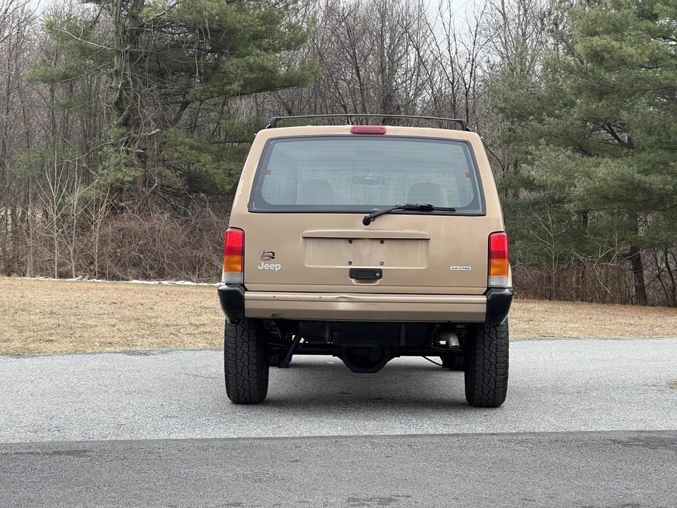 2000 Jeep XJ Cherokee - Image 5 of 31