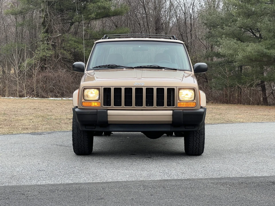 2000 Jeep XJ Cherokee - Image 12 of 31