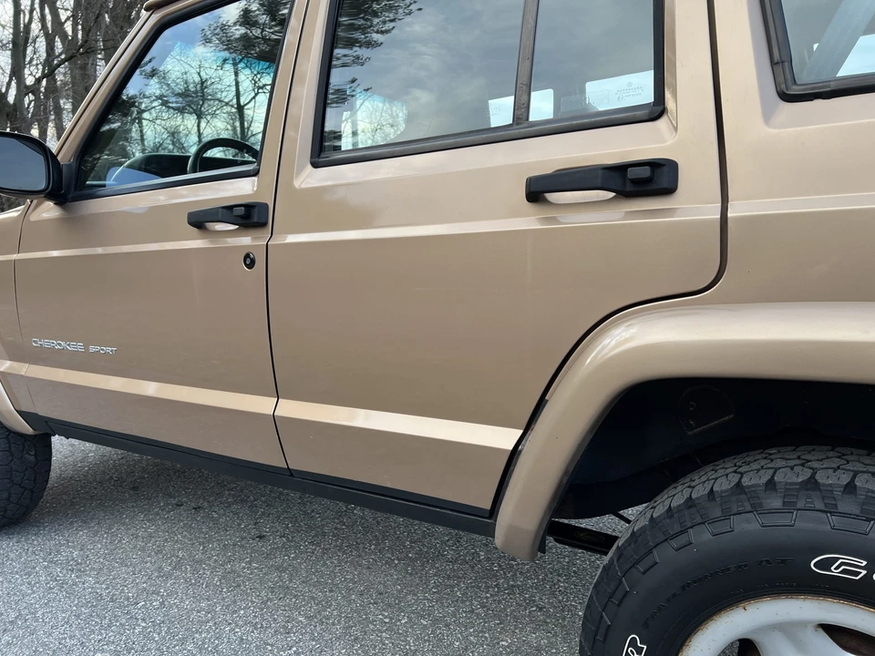 2000 Jeep XJ Cherokee - Image 18 of 31