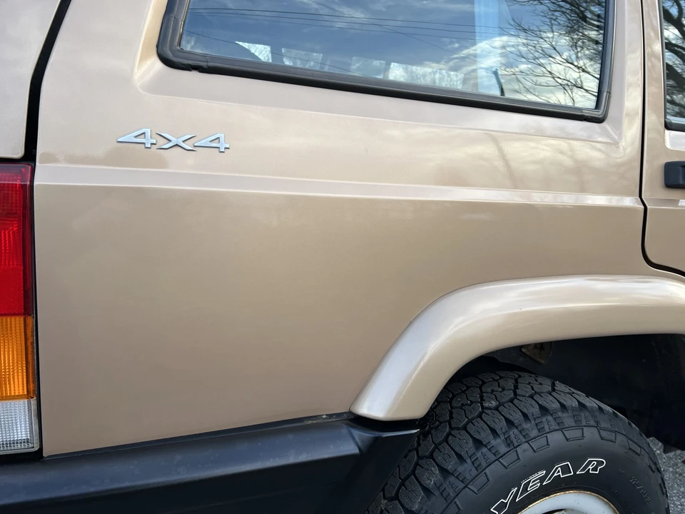 2000 Jeep XJ Cherokee - Image 24 of 31