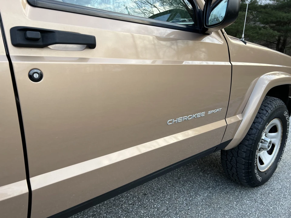 2000 Jeep XJ Cherokee - Image 26 of 31