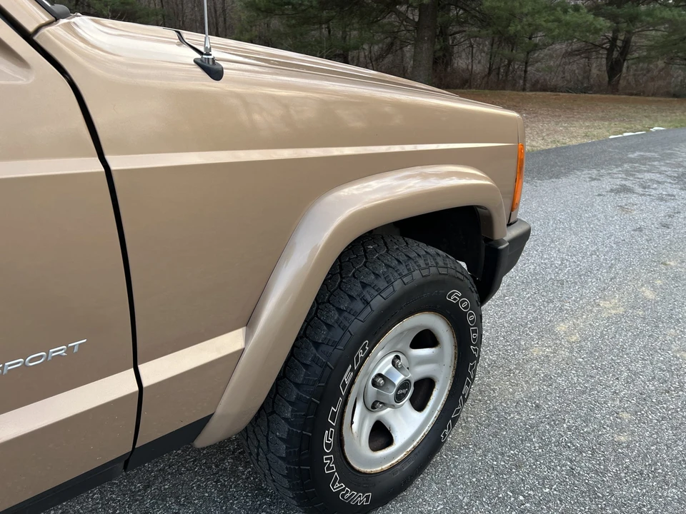 2000 Jeep XJ Cherokee - Image 27 of 31
