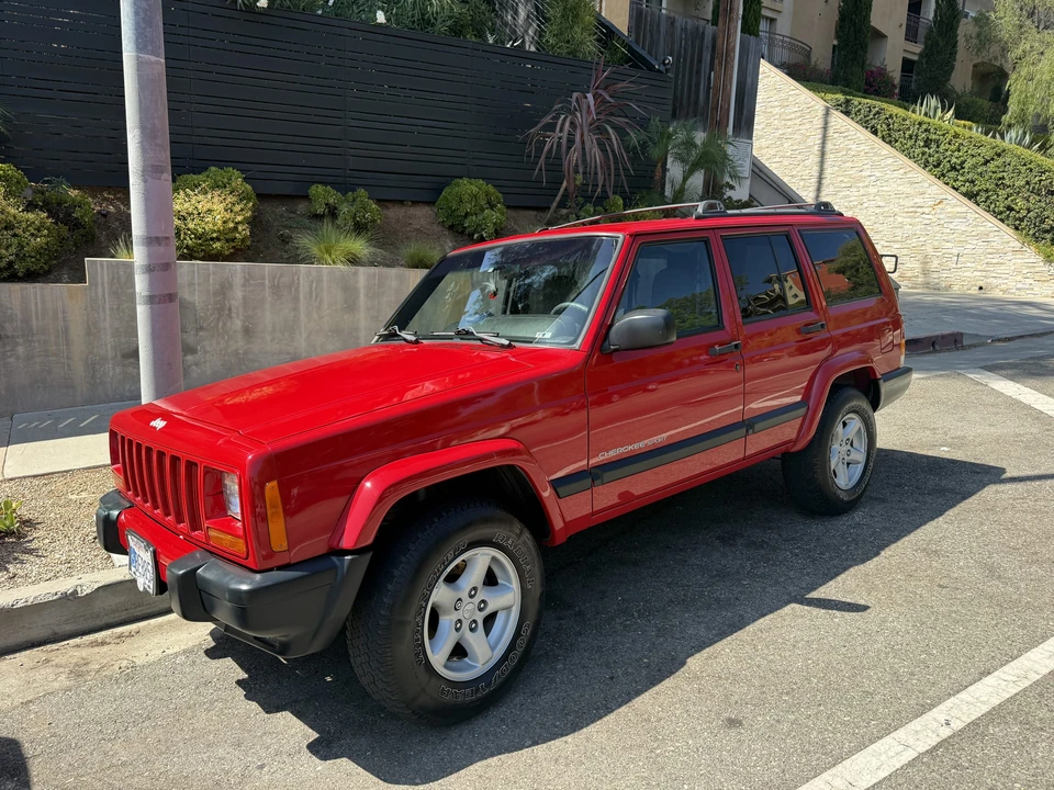 2000 Jeep XJ Cherokee - Image 16 of 31