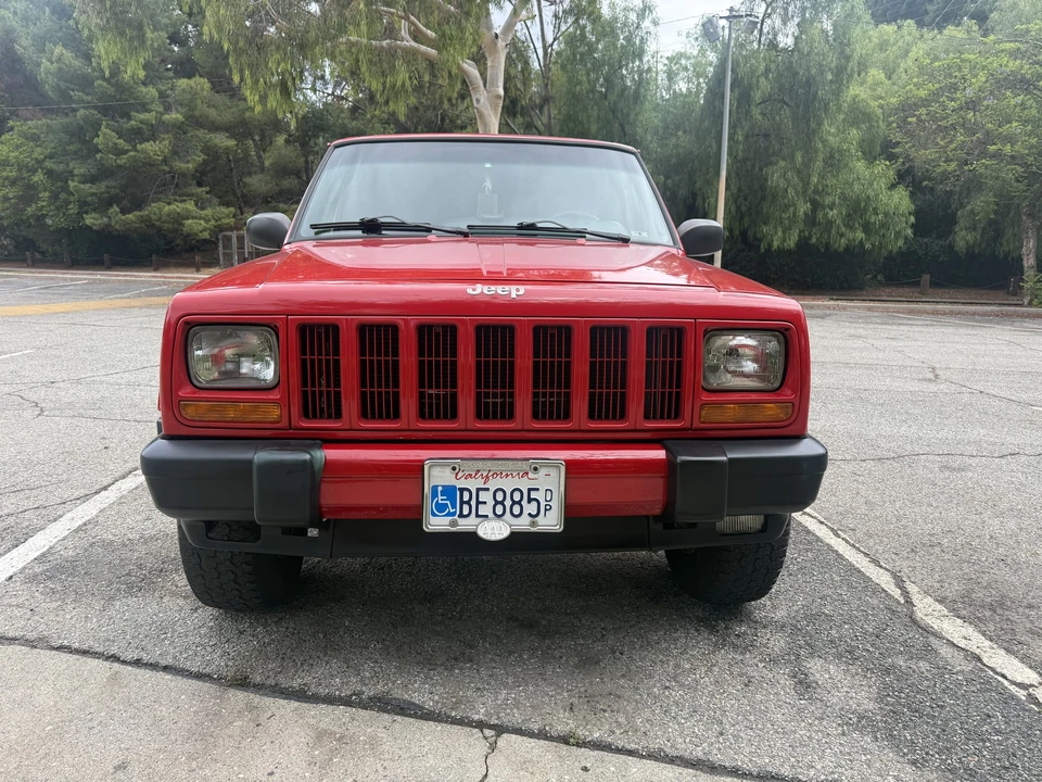 2000 Jeep XJ Cherokee - Image 4 of 31