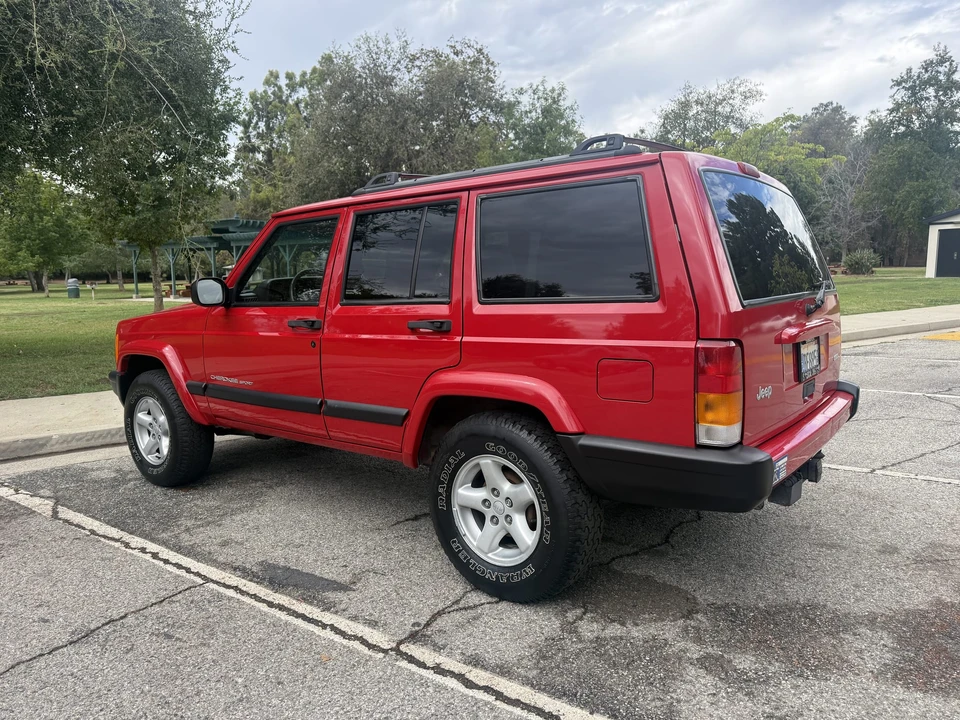 2000 Jeep XJ Cherokee - Image 12 of 31