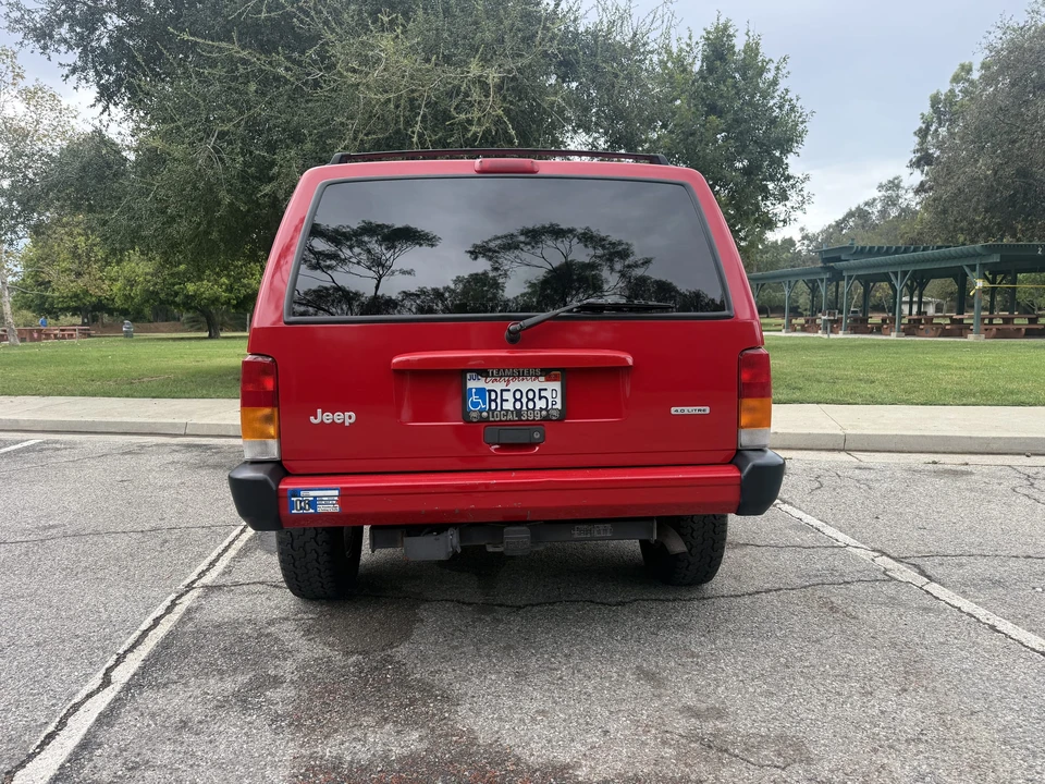2000 Jeep XJ Cherokee - Image 10 of 31