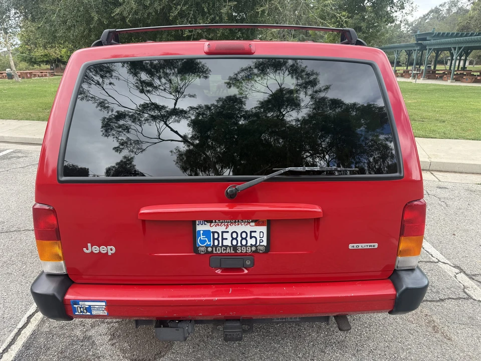 2000 Jeep XJ Cherokee - Image 11 of 31