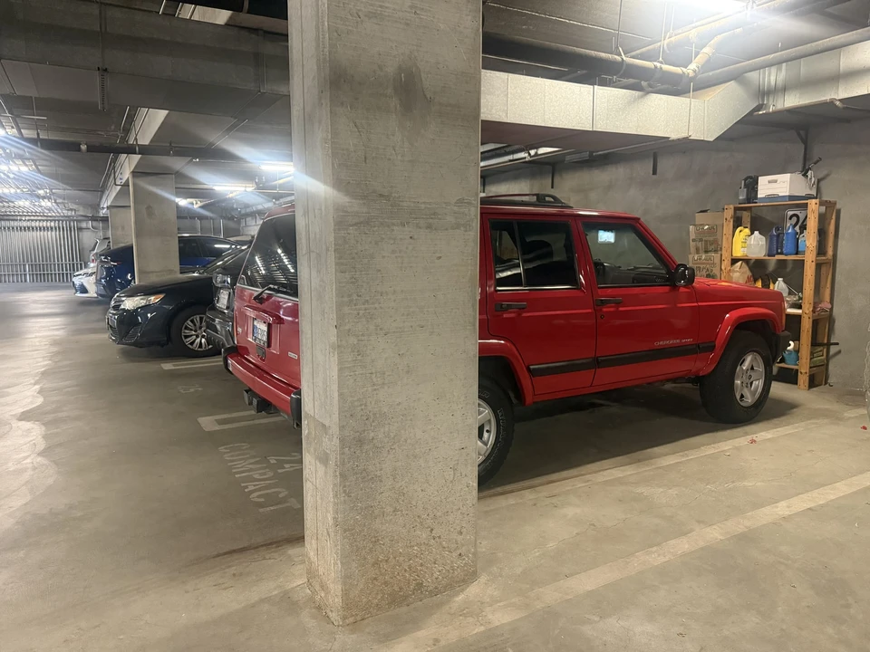 2000 Jeep XJ Cherokee - Image 22 of 31
