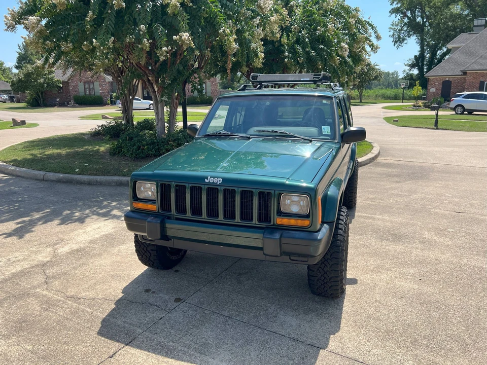 2000 Jeep XJ Cherokee - Image 5 of 31